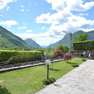 Casa Dei Fiori , Carlazzo Italien